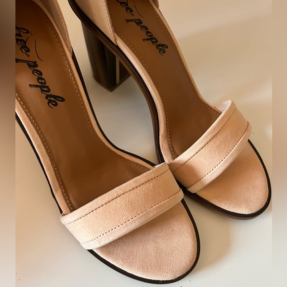 🌻🆕FREE PEOPLE SERENITY HEEL-CANTALOUPE SUEDE COLOR-SIZES 38 & 39 - Picture 12 of 14